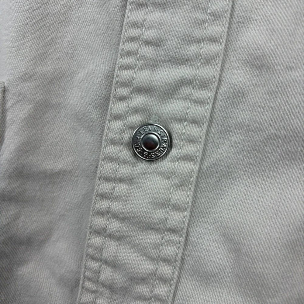 Vintage Levis Shirt Mens Large Beige Twill Metal Button Up Loose Fit Long Sleeve